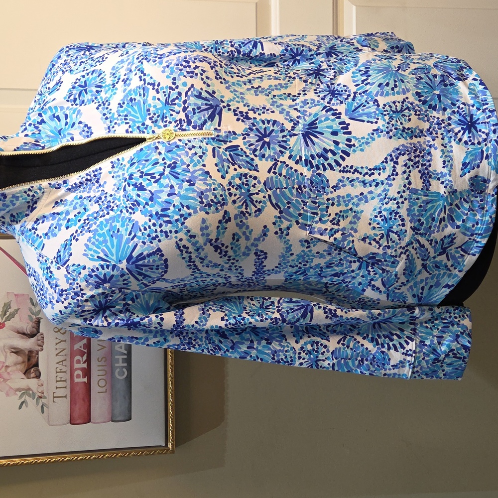 Nwt Medium Lilly Pulitzer Skipper Popover Sailabration UPF 50 Luxletic  1/4…